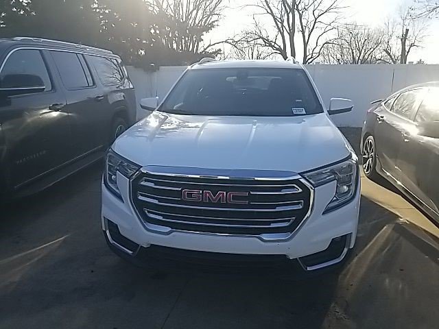 Certified 2024 GMC Terrain SLT image 5
