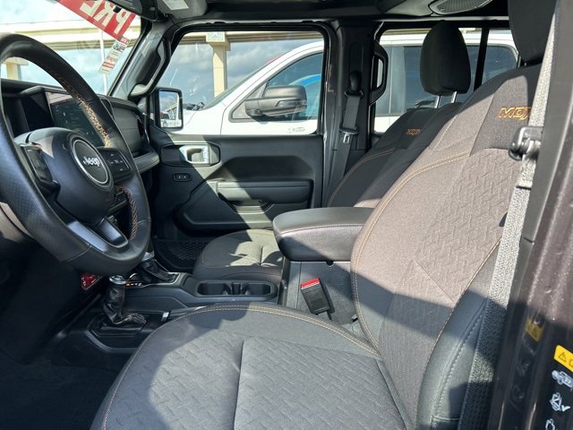 Used 2024 Jeep Gladiator Mojave w/ Convenience Group image 32