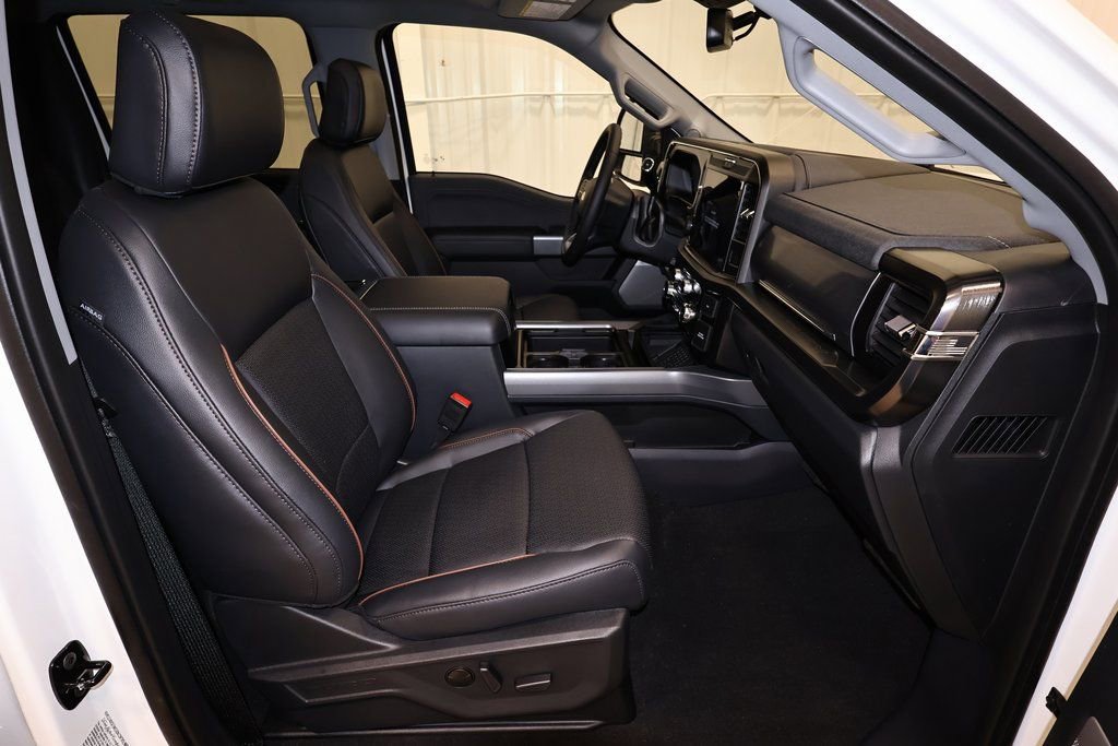 New 2026 Ford F250 Lariat w/ Black Appearance Package image 16