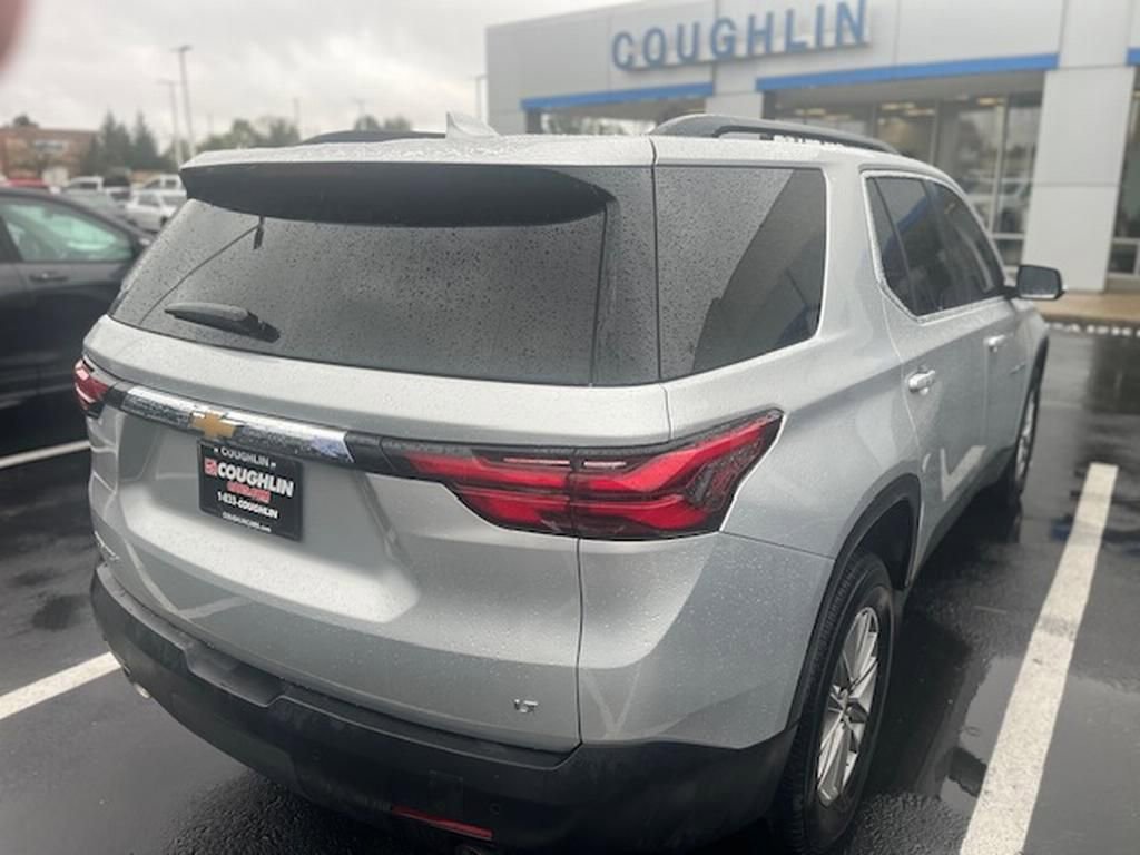 Used 2020 Chevrolet Traverse LT image 4