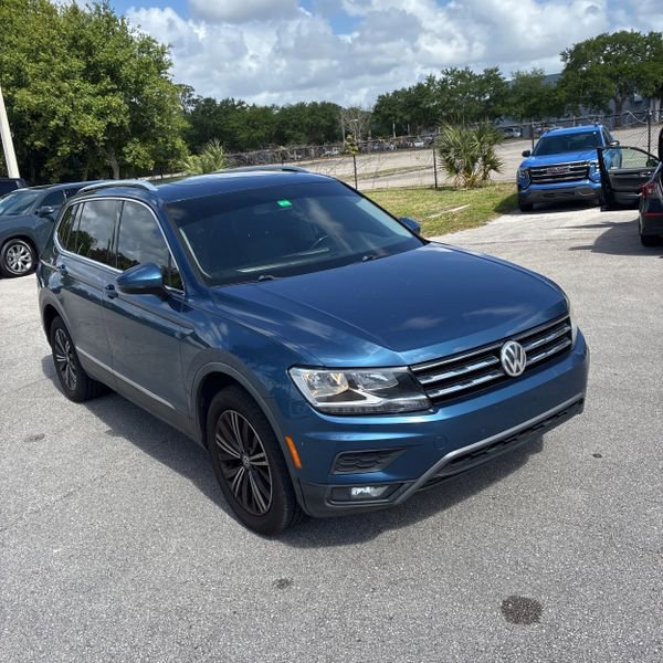 Used 2018 Volkswagen Tiguan SEL image 4