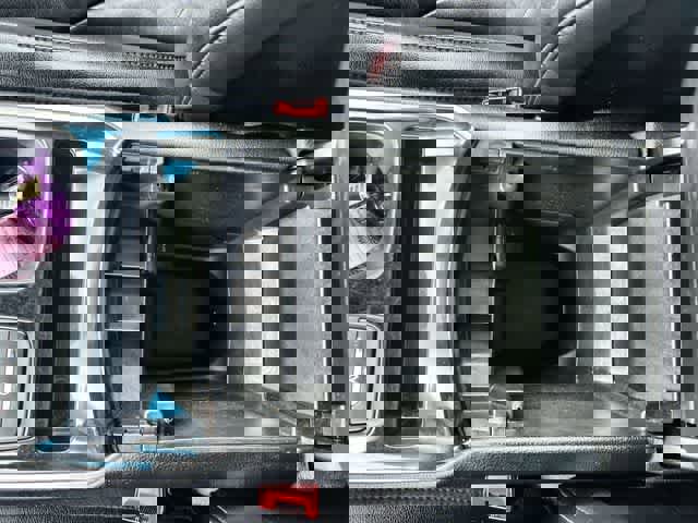 Used 2019 Ford Edge Titanium FWD image 27