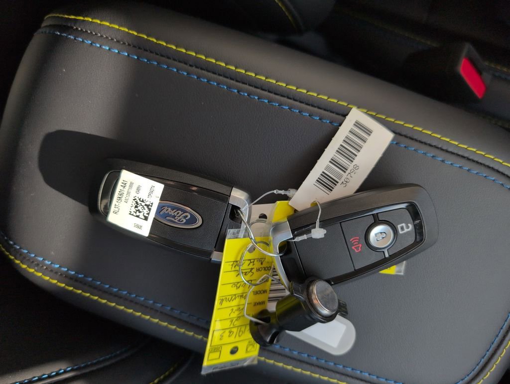 New 2026 Ford Maverick Lobo image 34