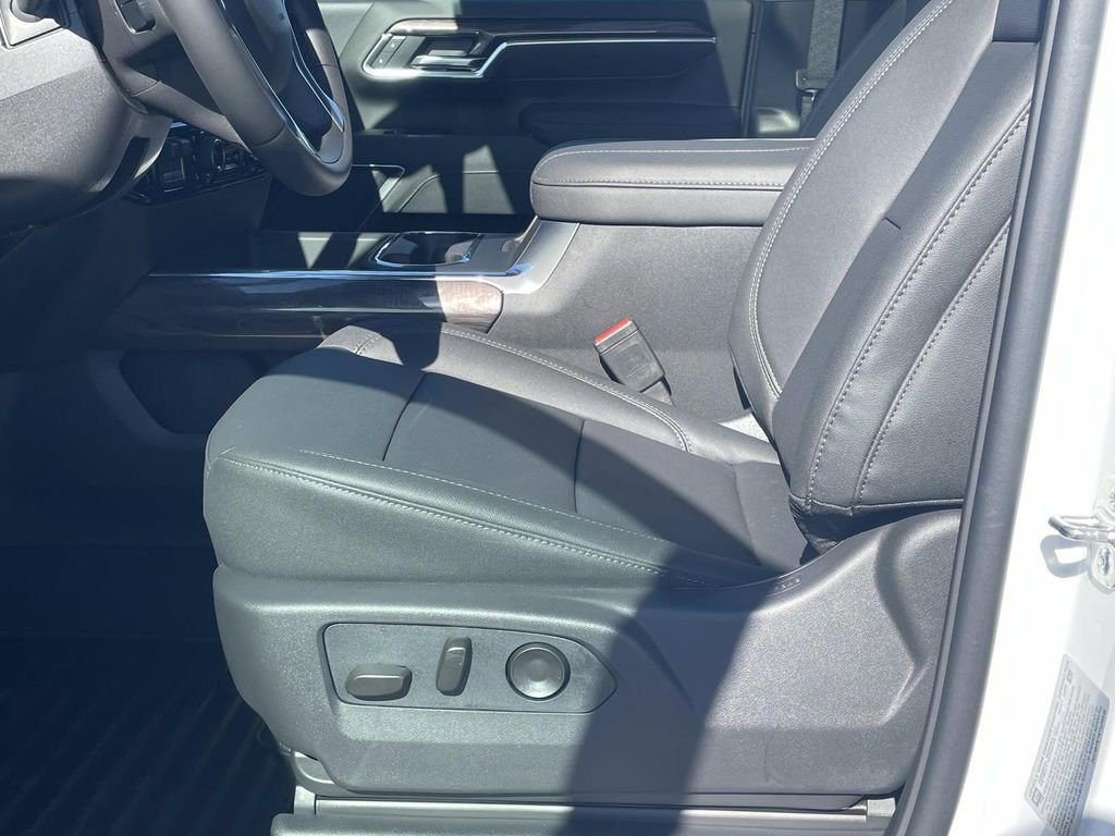 New 2026 Chevrolet Silverado 2500 LTZ w/ Z71 Chrome Sport Edition image 17