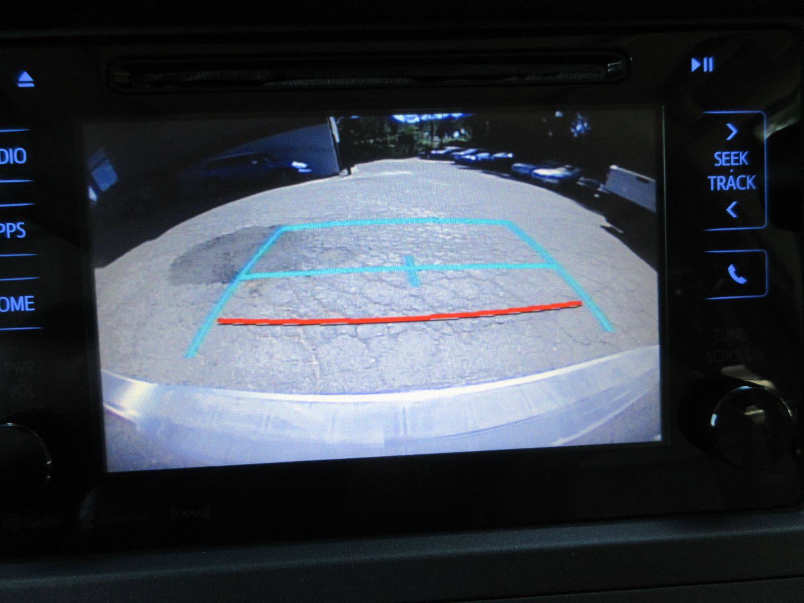 Used 2017 Toyota Sienna XLE FWD image 9