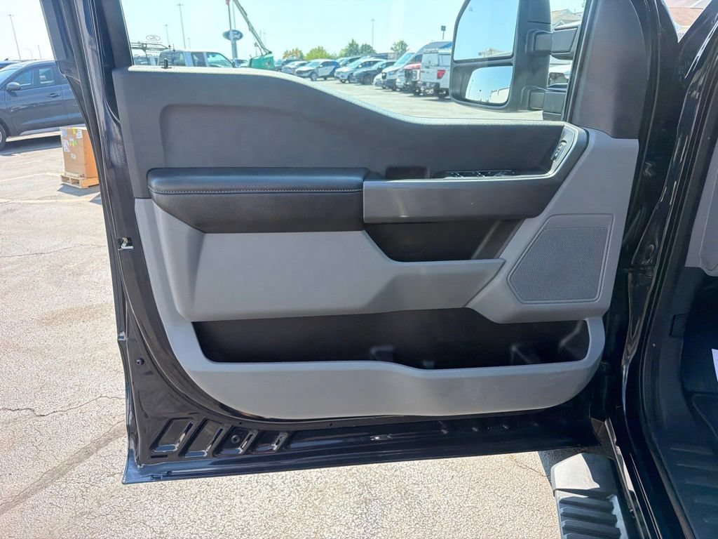 Used 2025 Ford F250 XLT AWD/4WD image 25