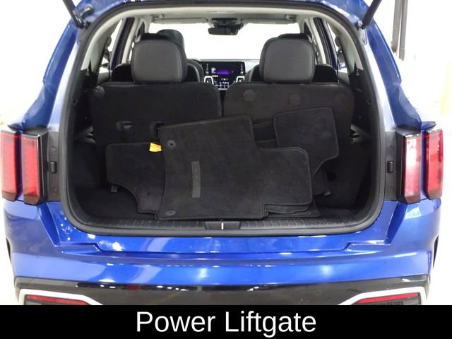 Used 2022 Kia Sorento EX w/ Panoramic Sunroof Package image 16