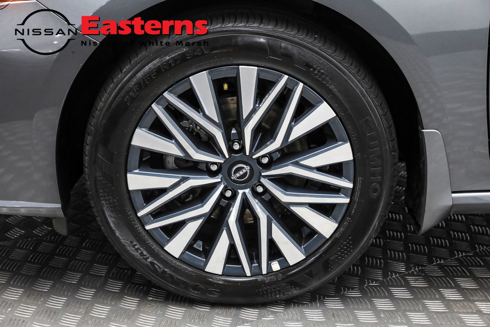 Used 2024 Nissan Altima 2.5 SV w/ SV Premium Package image 57