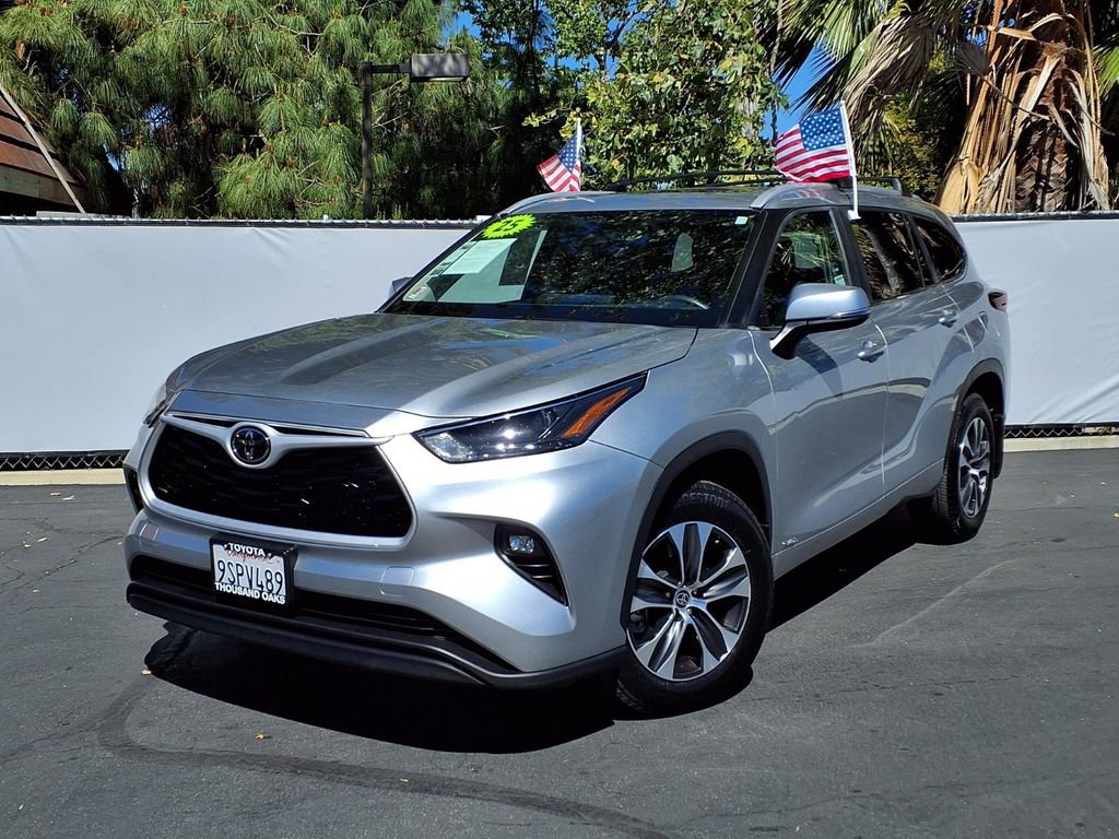 Certified 2025 Toyota Highlander XLE AWD/4WD image 26
