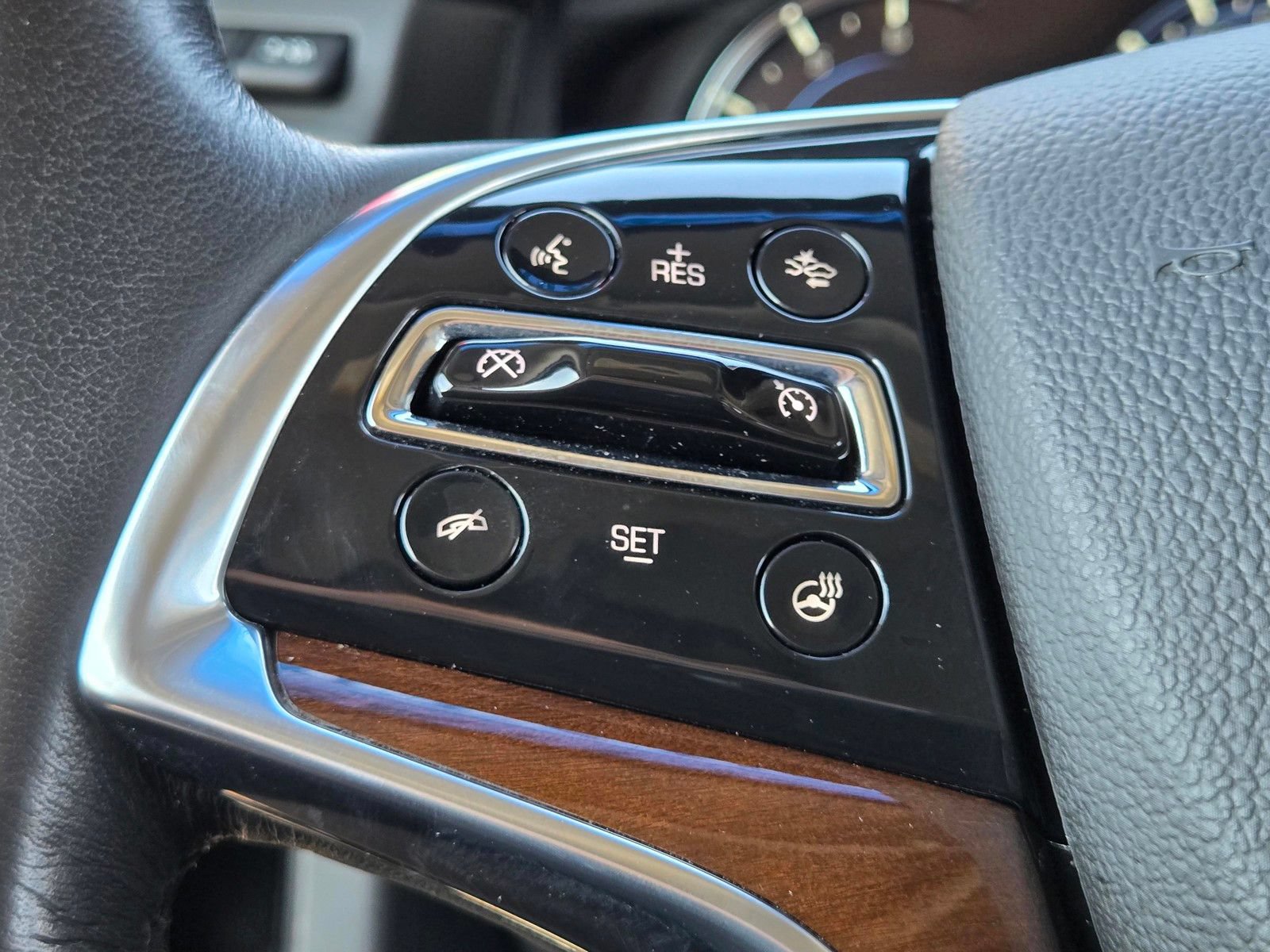 Used 2020 Cadillac Escalade Luxury RWD image 26