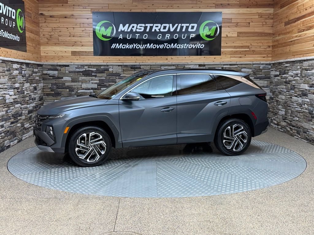Used 2025 Hyundai Tucson Limited AWD/4WD image 9
