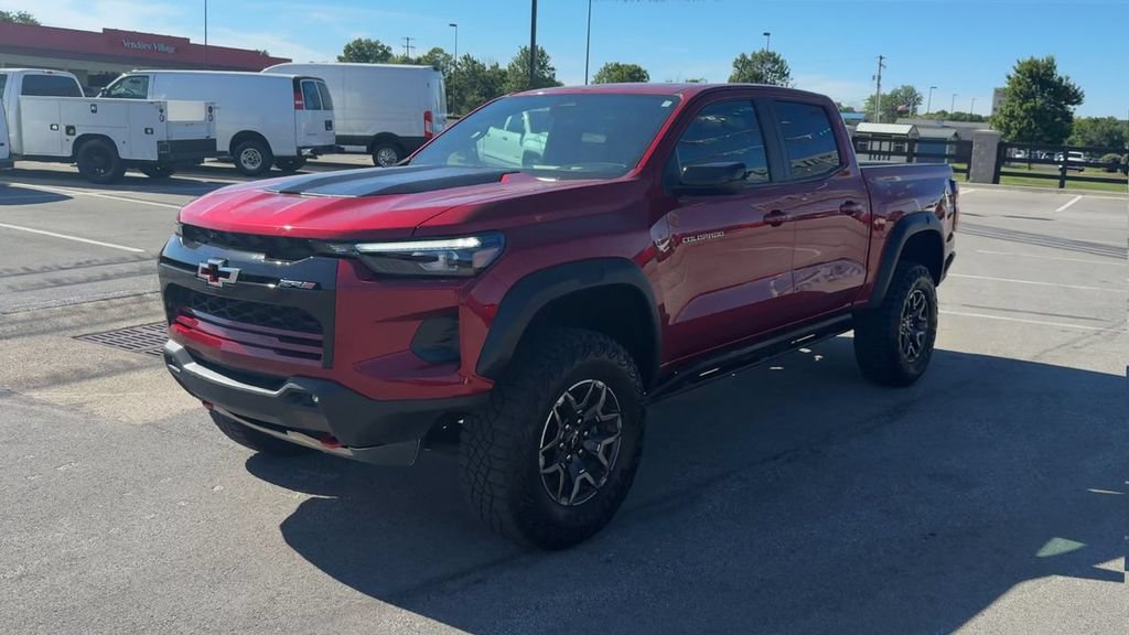 Used 2024 Chevrolet Colorado ZR2 AWD/4WD image 2