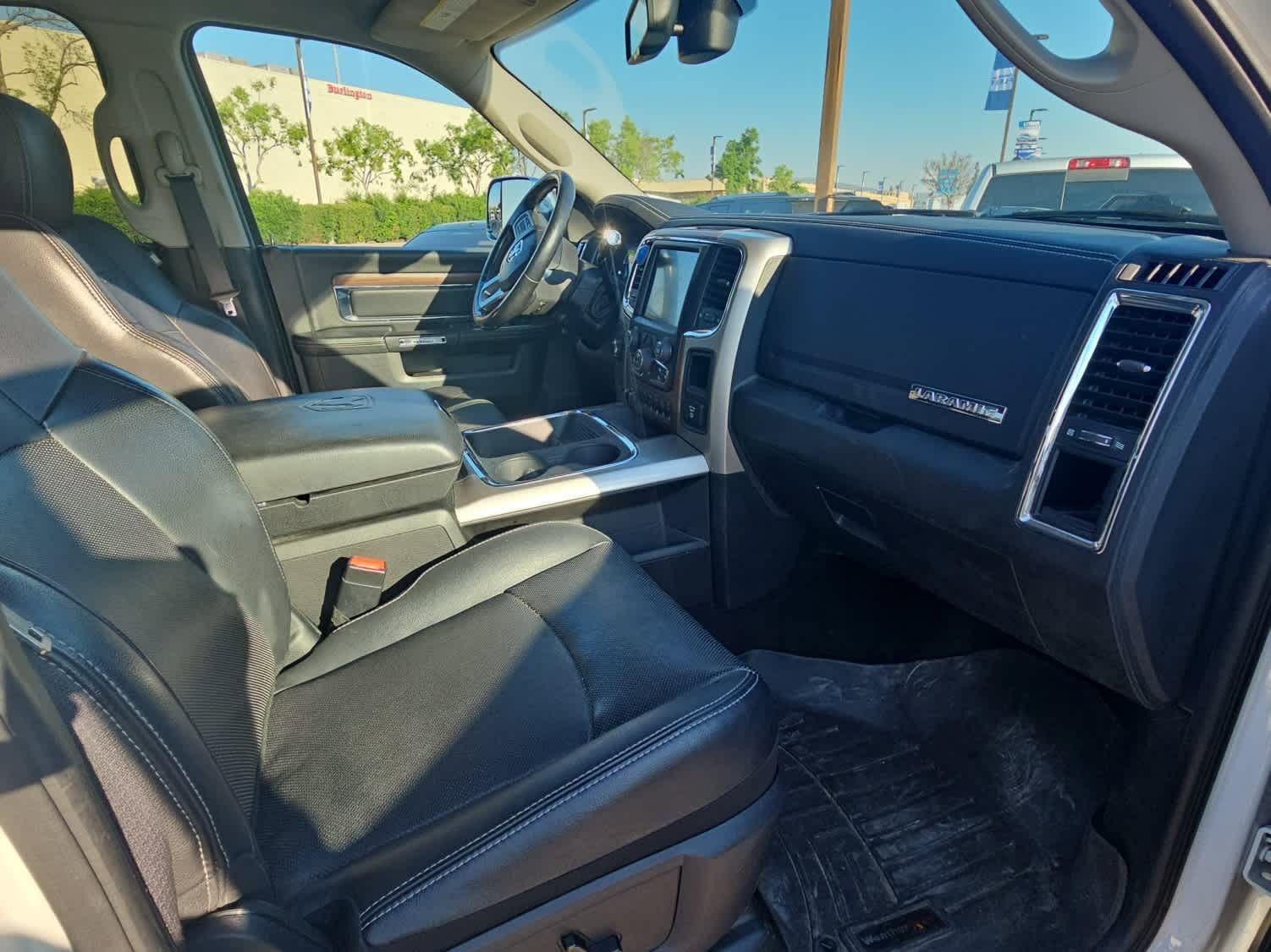 Used 2016 RAM 2500 Laramie w/ Protection Group image 13