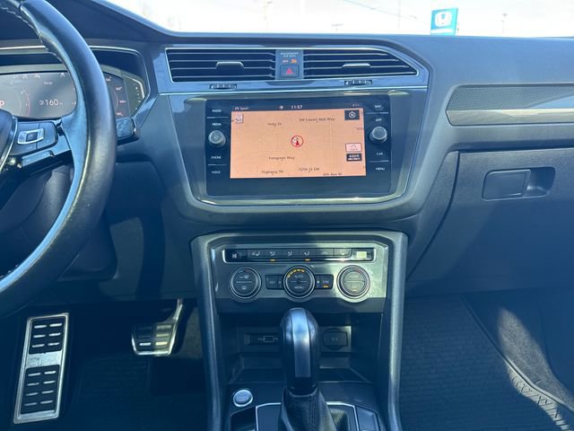 Used 2020 Volkswagen Tiguan SEL Premium R-Line image 29