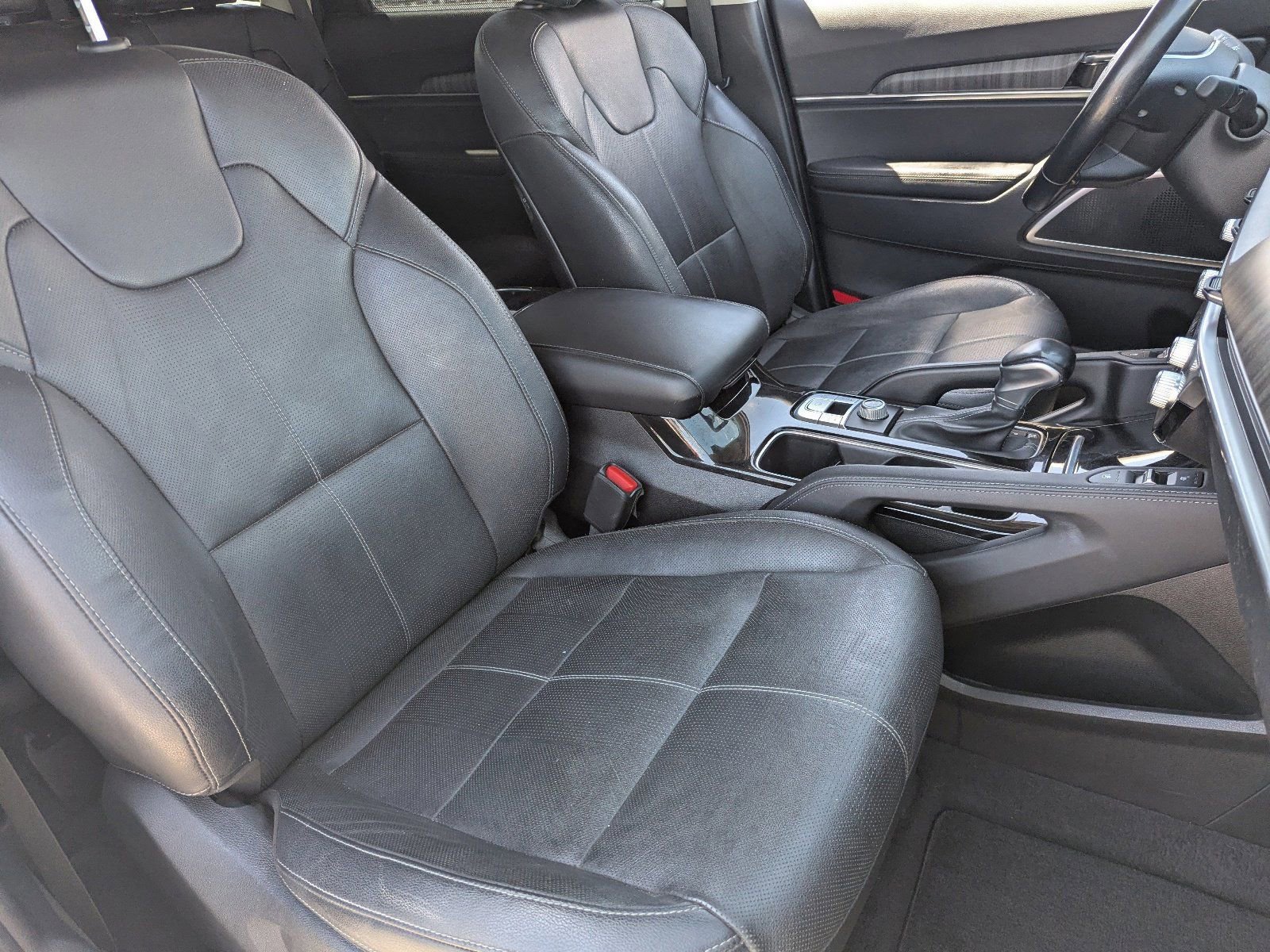 Used 2023 Kia Telluride EX image 11