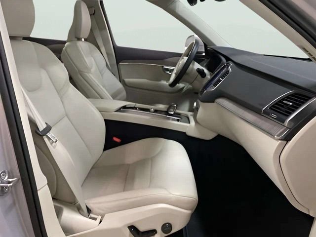 Used 2023 Volvo XC90 B6 Core AWD/4WD image 27