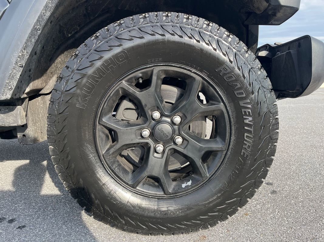 Used 2022 Jeep Wrangler Unlimited Willys image 10