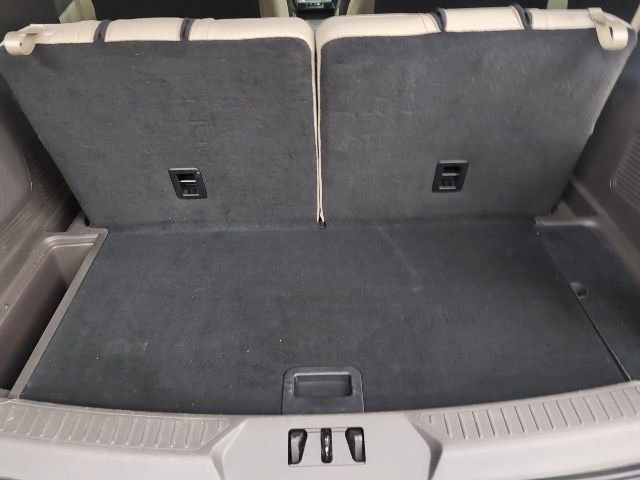 Used 2022 Ford Explorer Platinum w/ Equipment Group 601A image 31