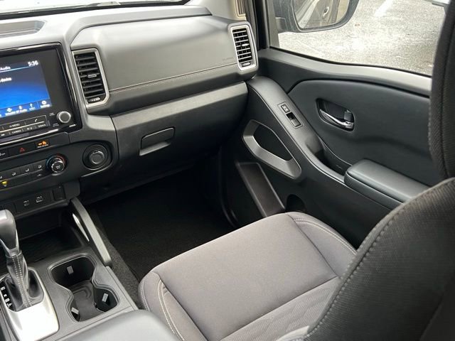Used 2023 Nissan Frontier SV image 15