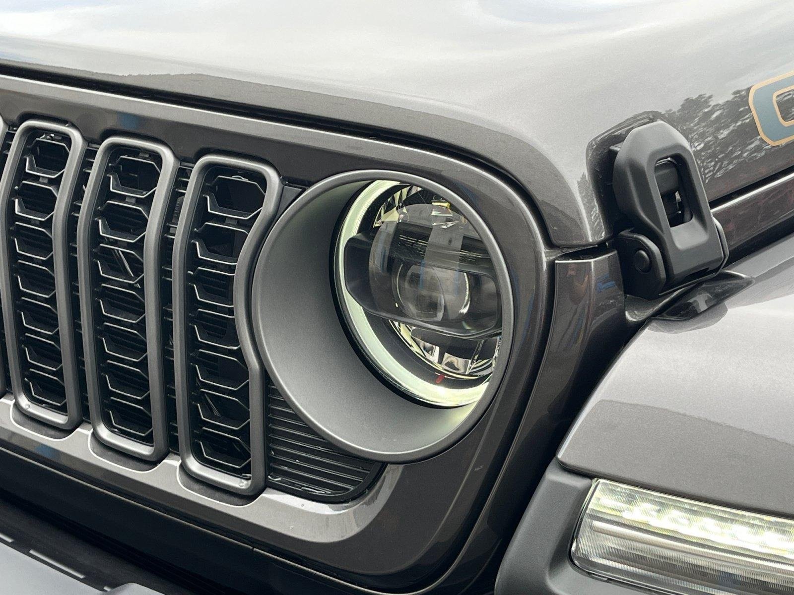 New 2026 Jeep Gladiator Sport AWD/4WD image 11