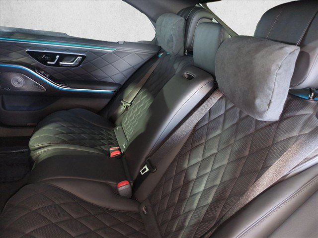 New 2027 Mercedes-Benz S 580 4MATIC Sedan image 16