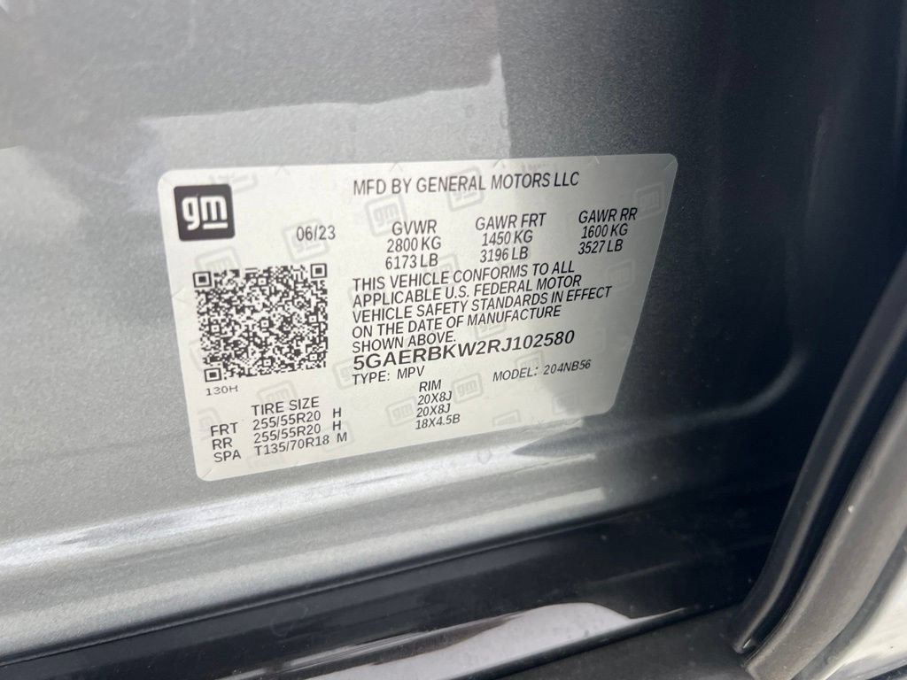 Used 2024 Buick Enclave Essence w/ Experience Buick Package FWD image 32