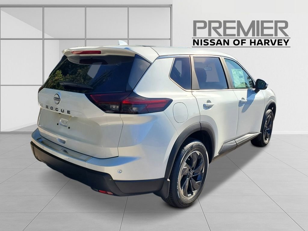 New 2026 Nissan Rogue SV FWD image 4