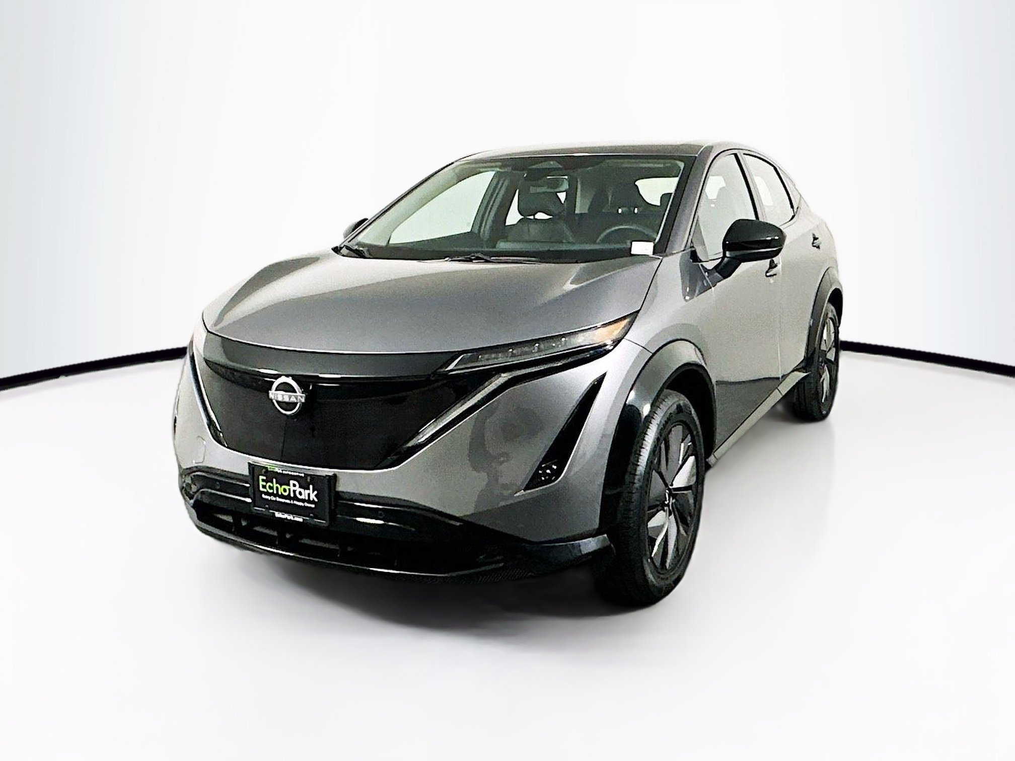 Used 2024 Nissan Ariya AWD image 3