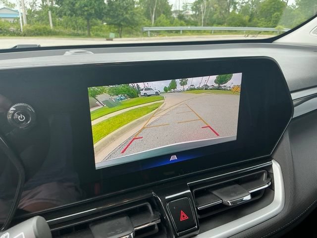 Used 2024 Chevrolet TrailBlazer LT w/ Driver Confidence Package FWD image 29