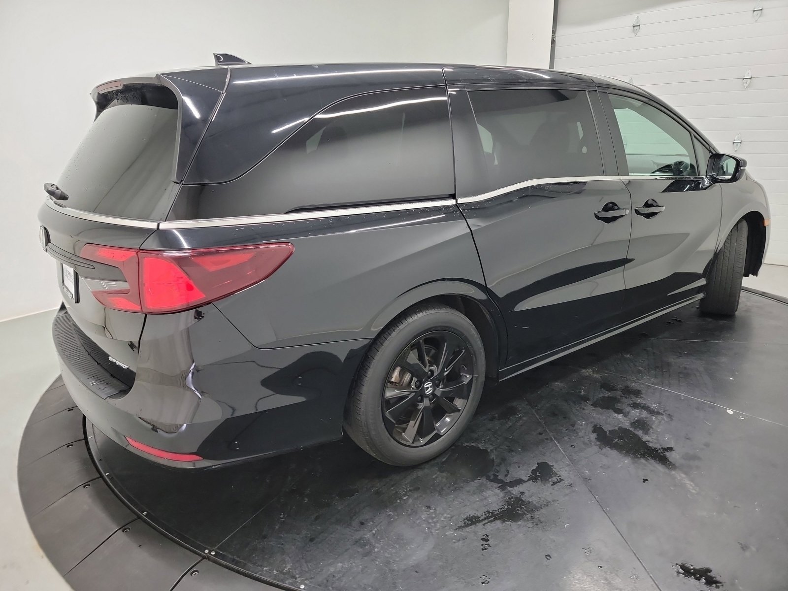 Certified 2023 Honda Odyssey Sport image 9