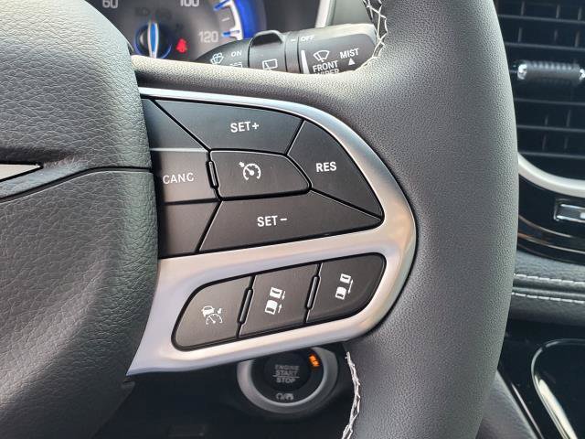 New 2027 Chrysler Pacifica Select AWD/4WD image 11