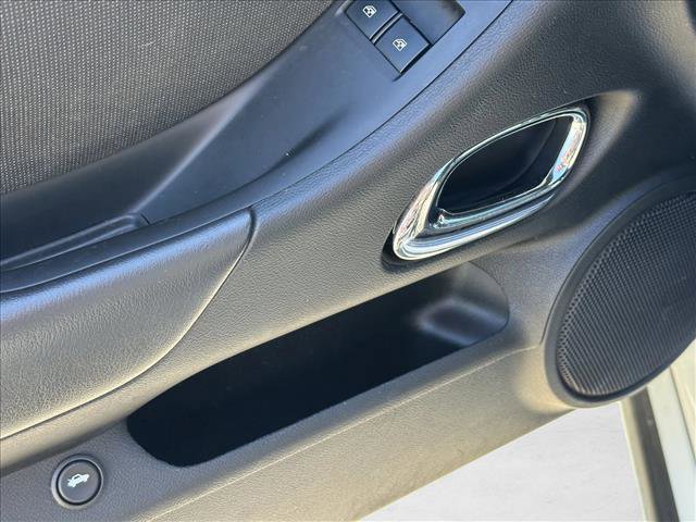 Used 2015 Chevrolet Camaro SS image 17