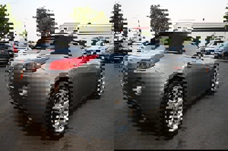 Used 2006 Pontiac Solstice Convertible w/ Premium Package image 12