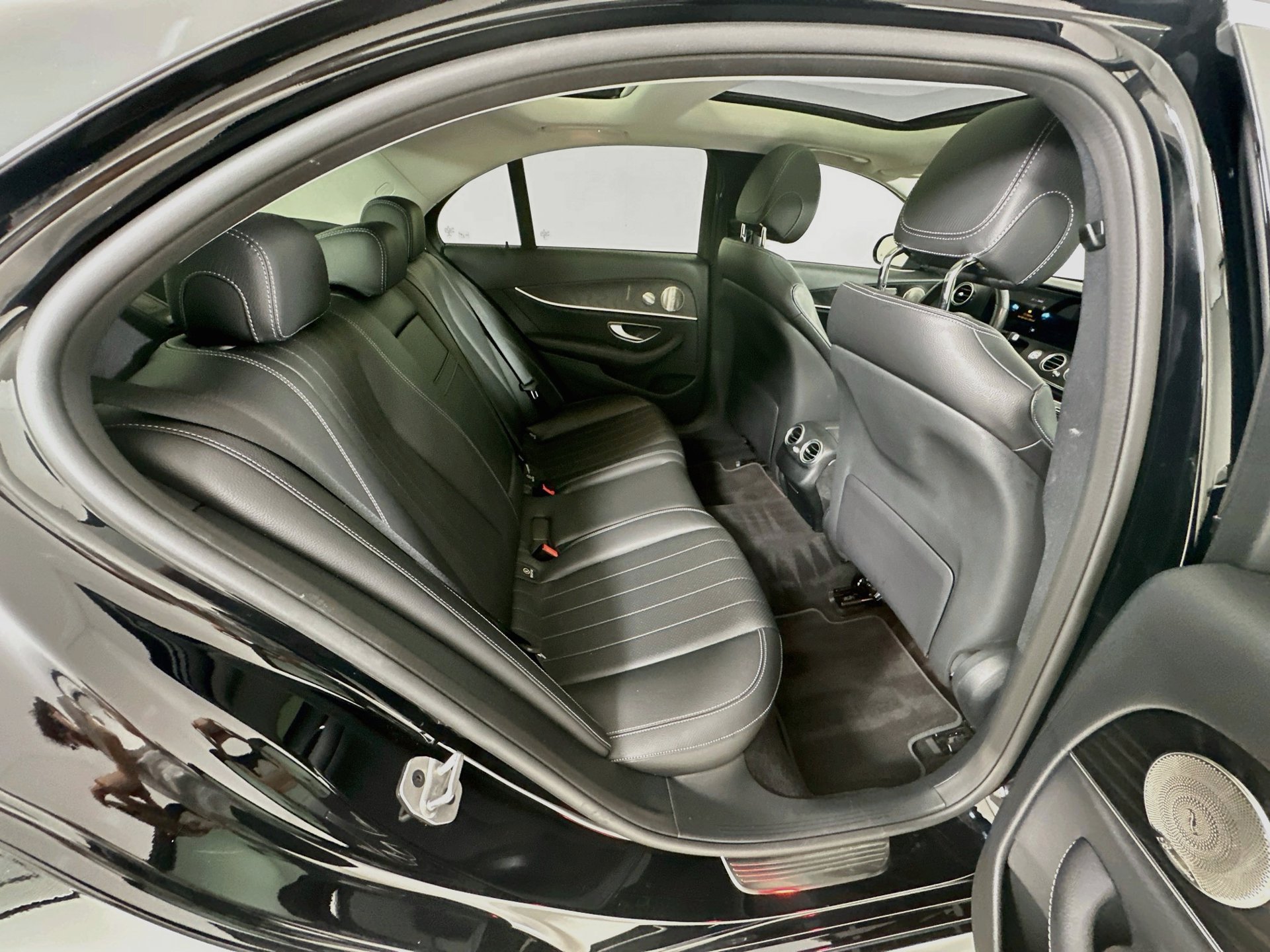 Certified 2023 Mercedes-Benz E 350 4MATIC Sedan image 31