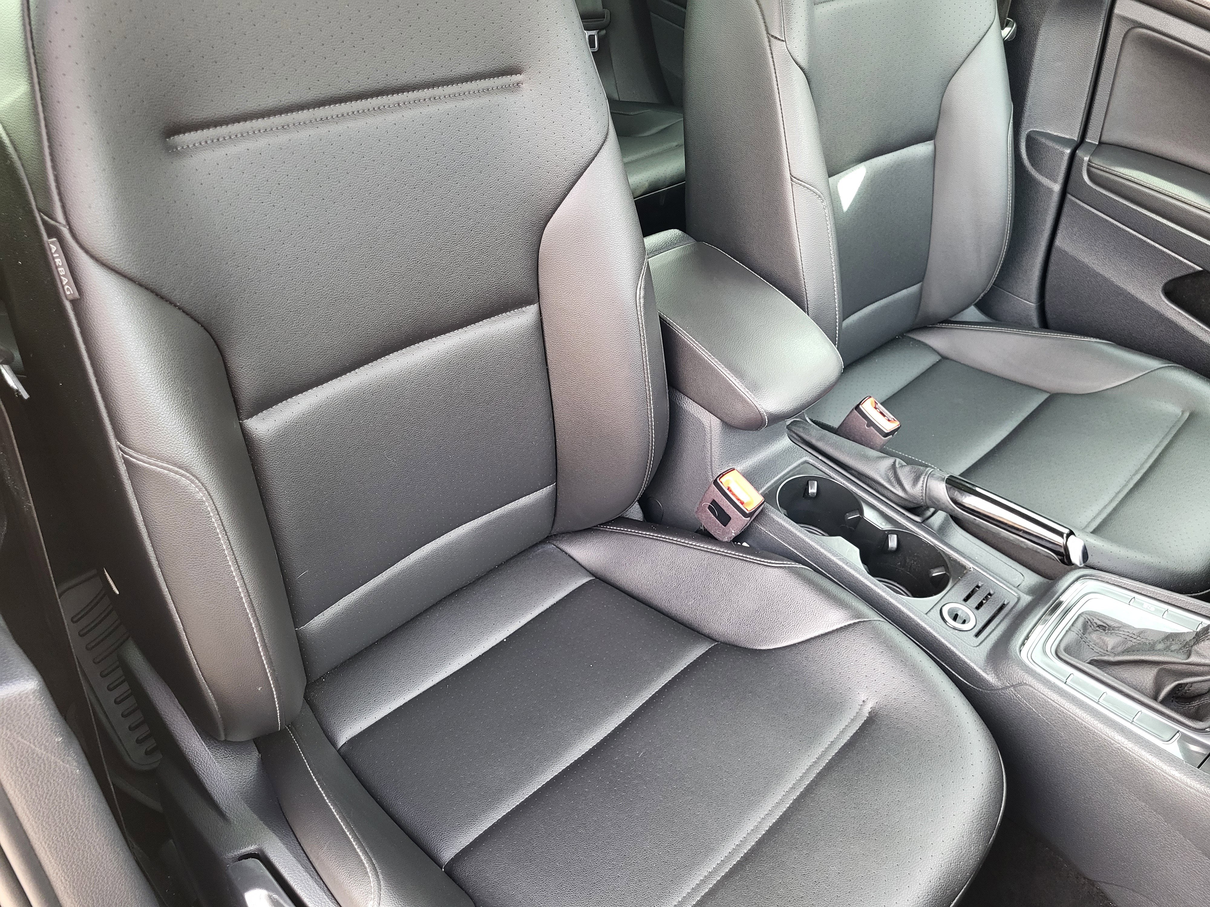 Used 2018 Volkswagen Golf Alltrack S image 16