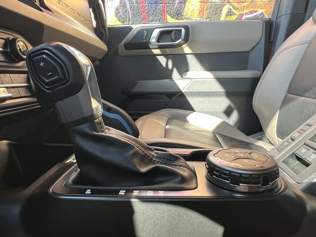 Used 2023 Ford Bronco Wildtrak image 75