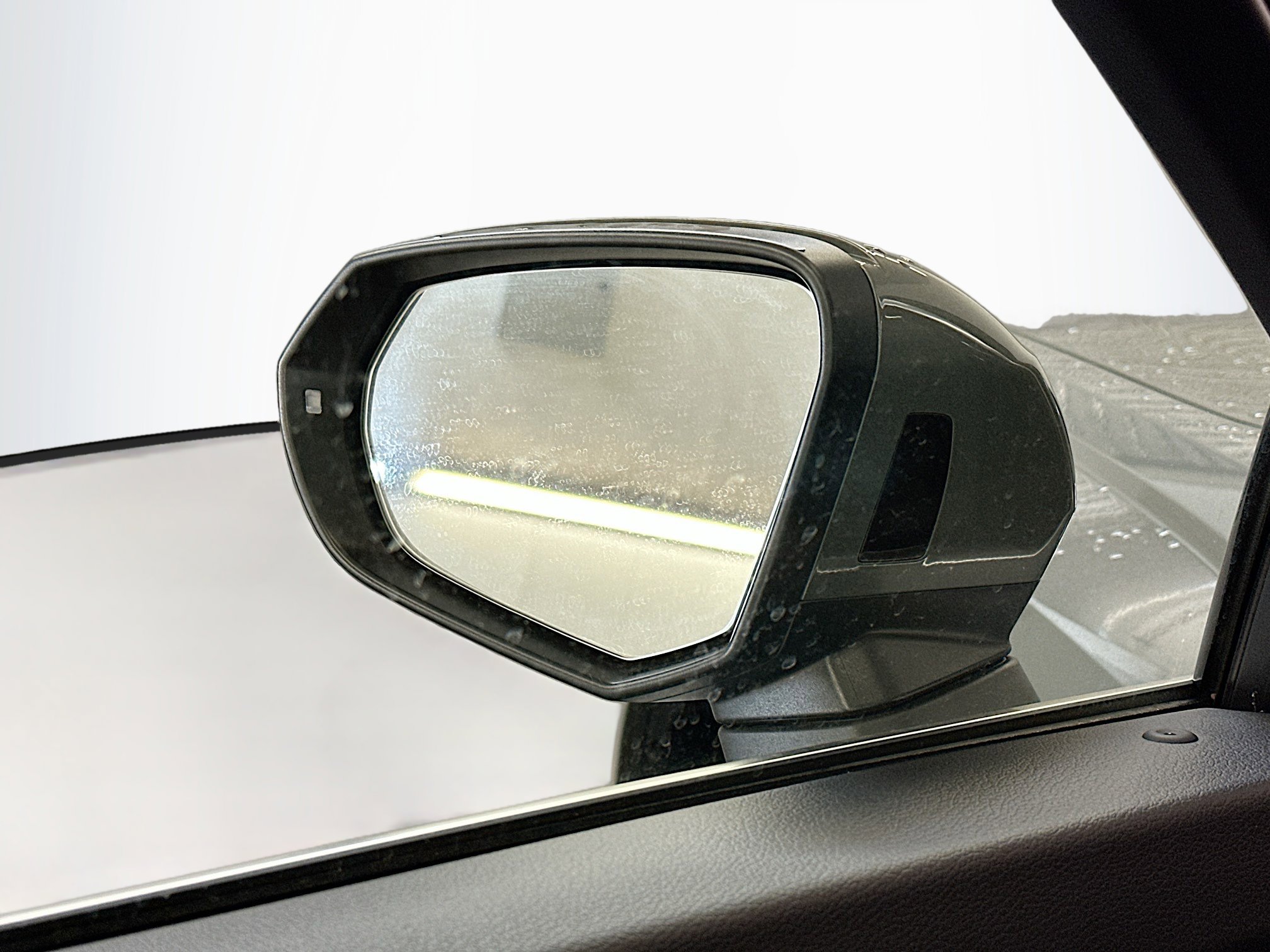 Used 2025 Audi Q3 2.0T Premium image 16