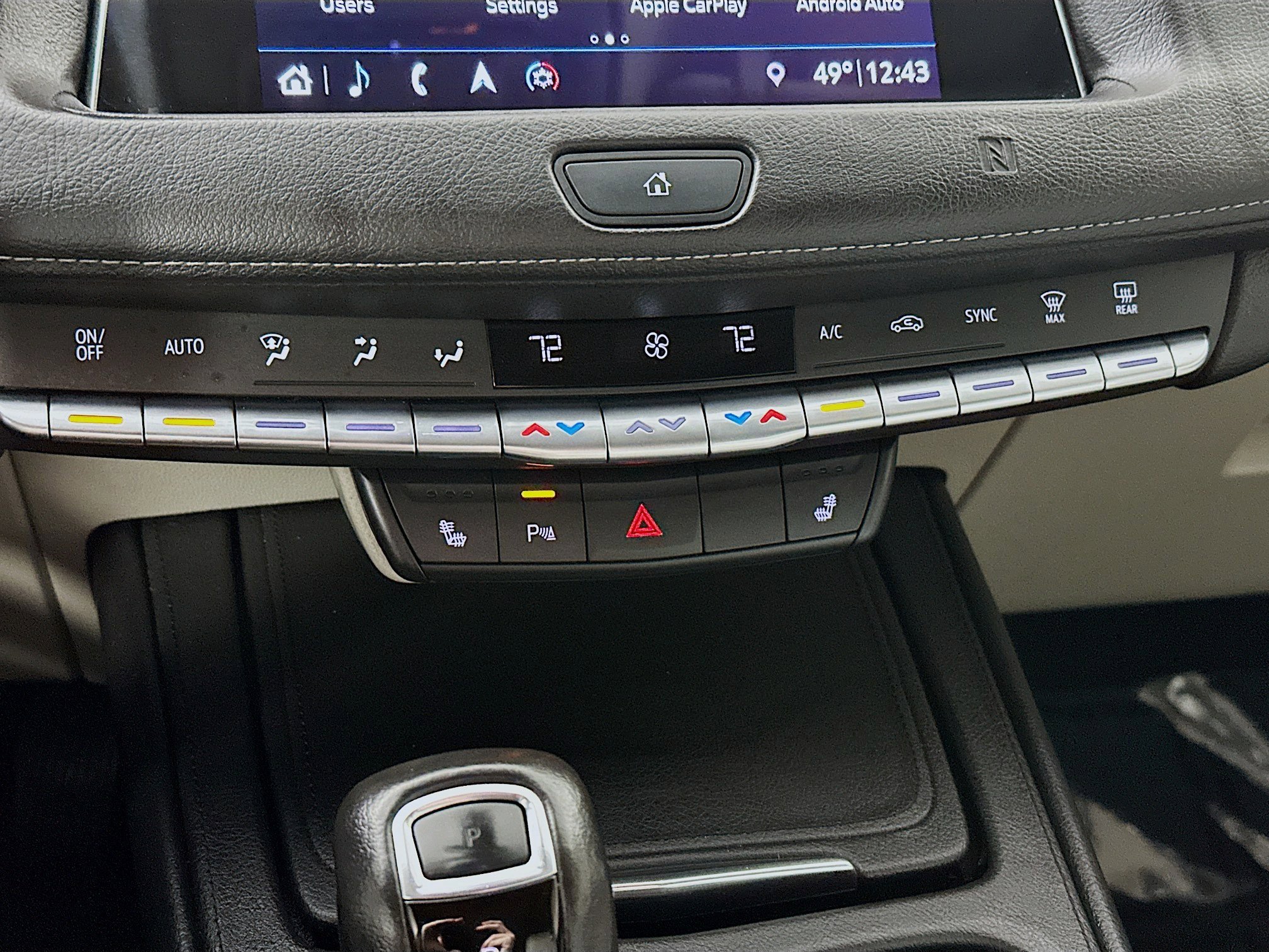 Used 2019 Cadillac XT4 Luxury w/ Cold Weather Package AWD/4WD image 16