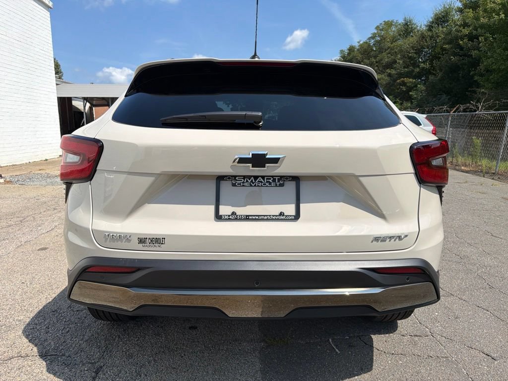 New 2026 Chevrolet Trax ACTIV w/ Driver Confidence Package FWD image 3