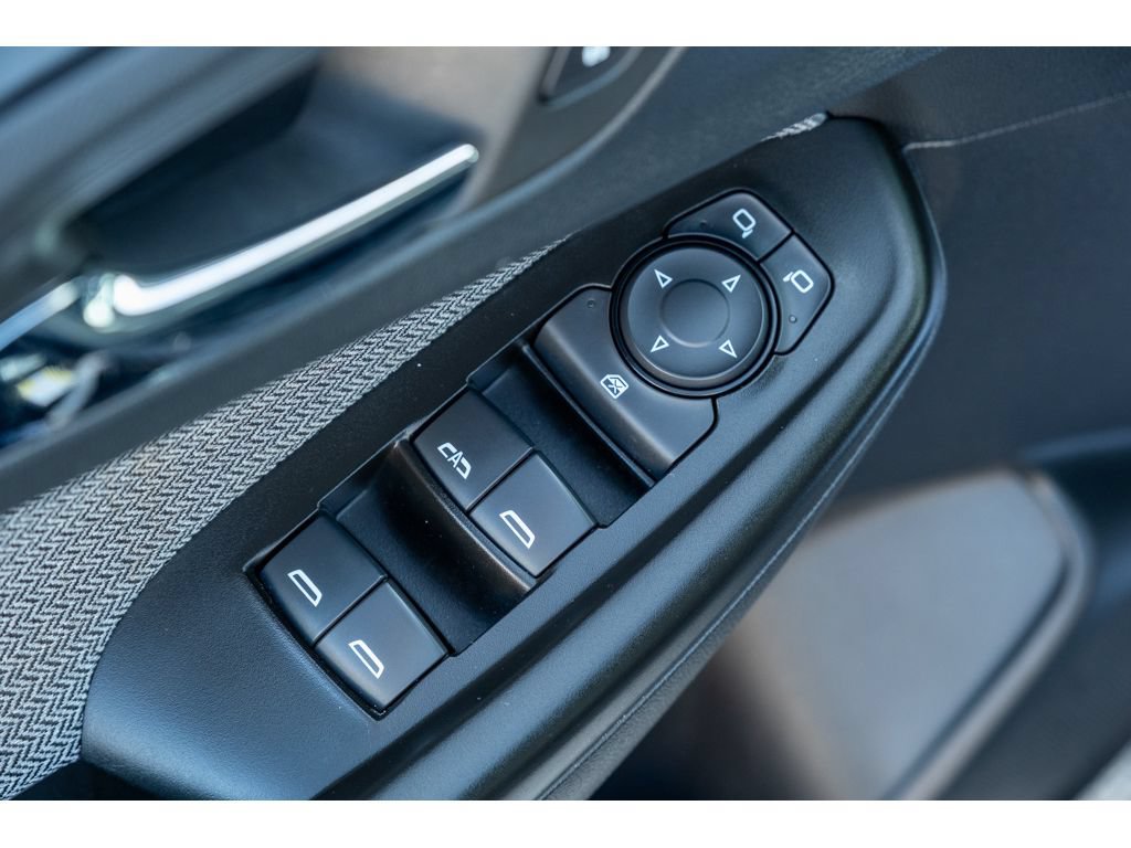 Used 2023 Chevrolet TrailBlazer LT FWD image 14