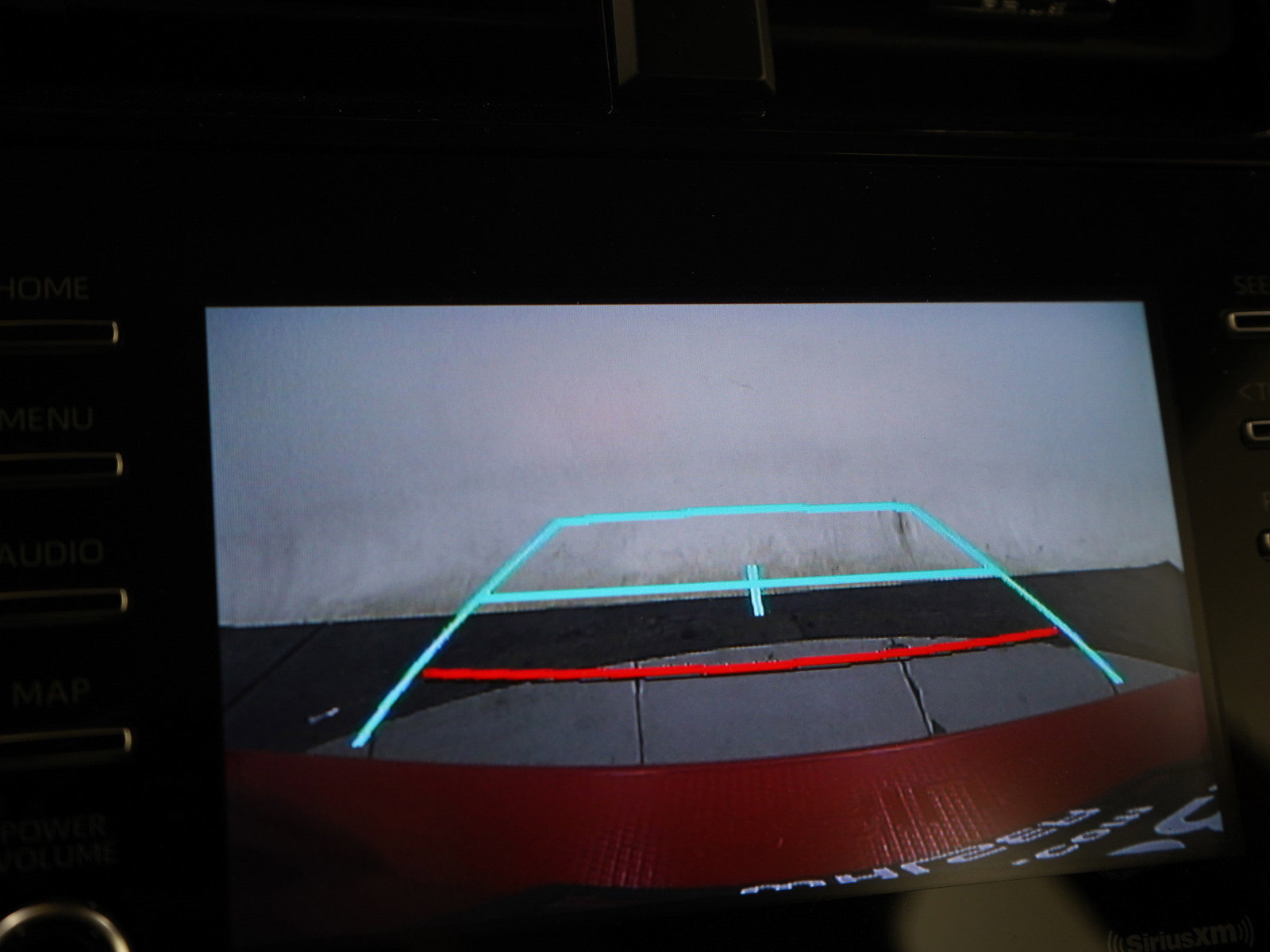 Used 2021 Toyota Prius XLE AWD/4WD image 25