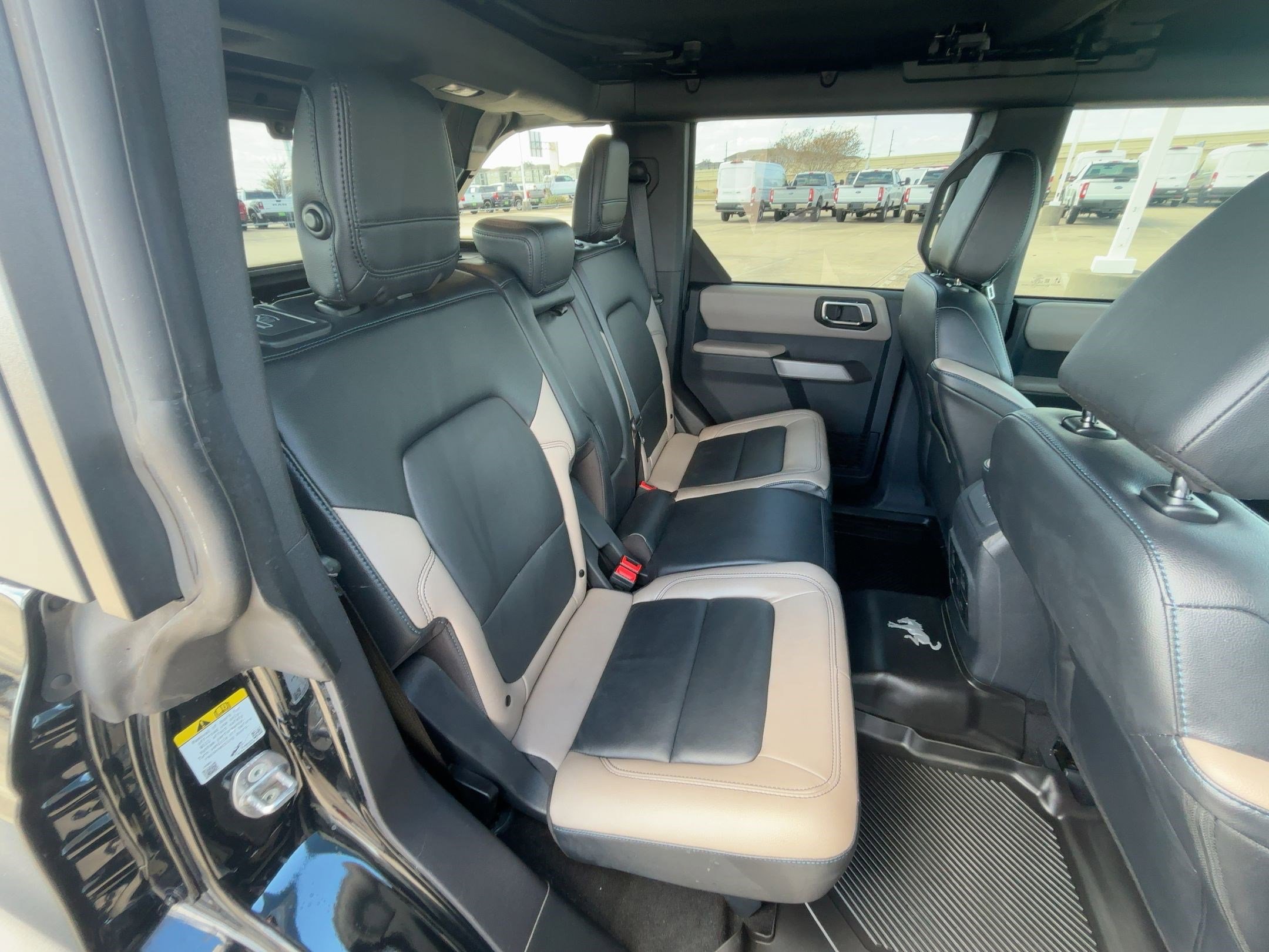 Used 2023 Ford Bronco Wildtrak image 31