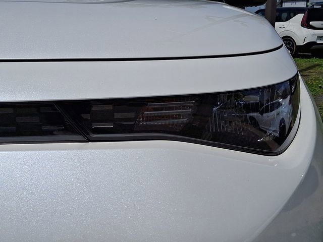 Certified 2023 Kia Soul GT-Line FWD image 9