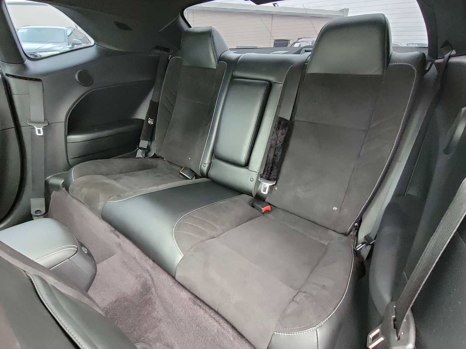 Used 2016 Dodge Challenger SRT Hellcat image 17