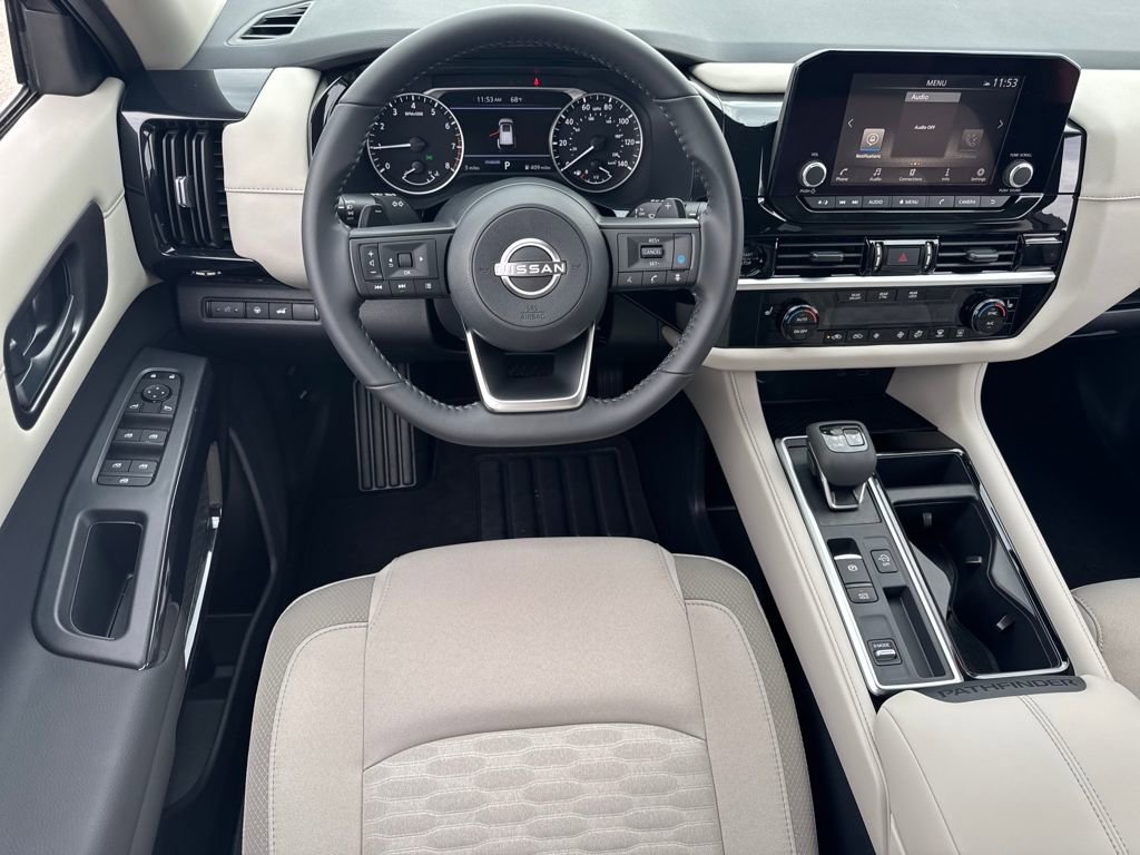New 2025 Nissan Pathfinder SV image 14