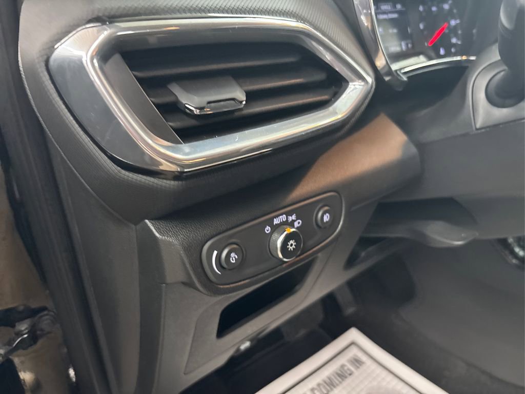 Used 2023 Chevrolet TrailBlazer LT image 34