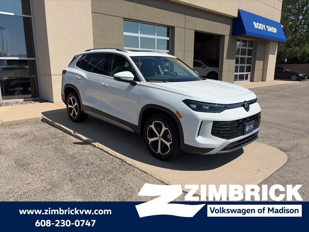 Certified 2026 Volkswagen Tiguan SE AWD/4WD image 1