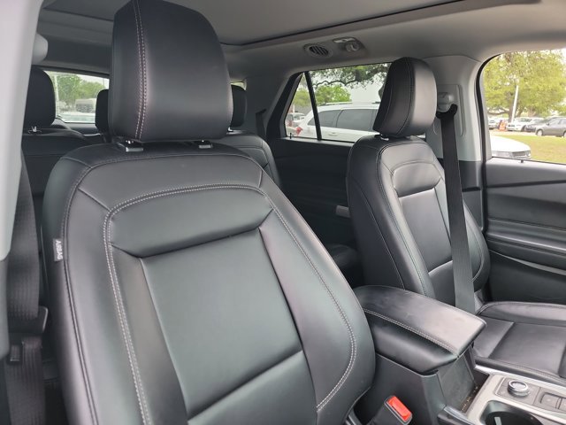 Used 2024 Ford Explorer XLT w/ Equipment Group 202A image 15