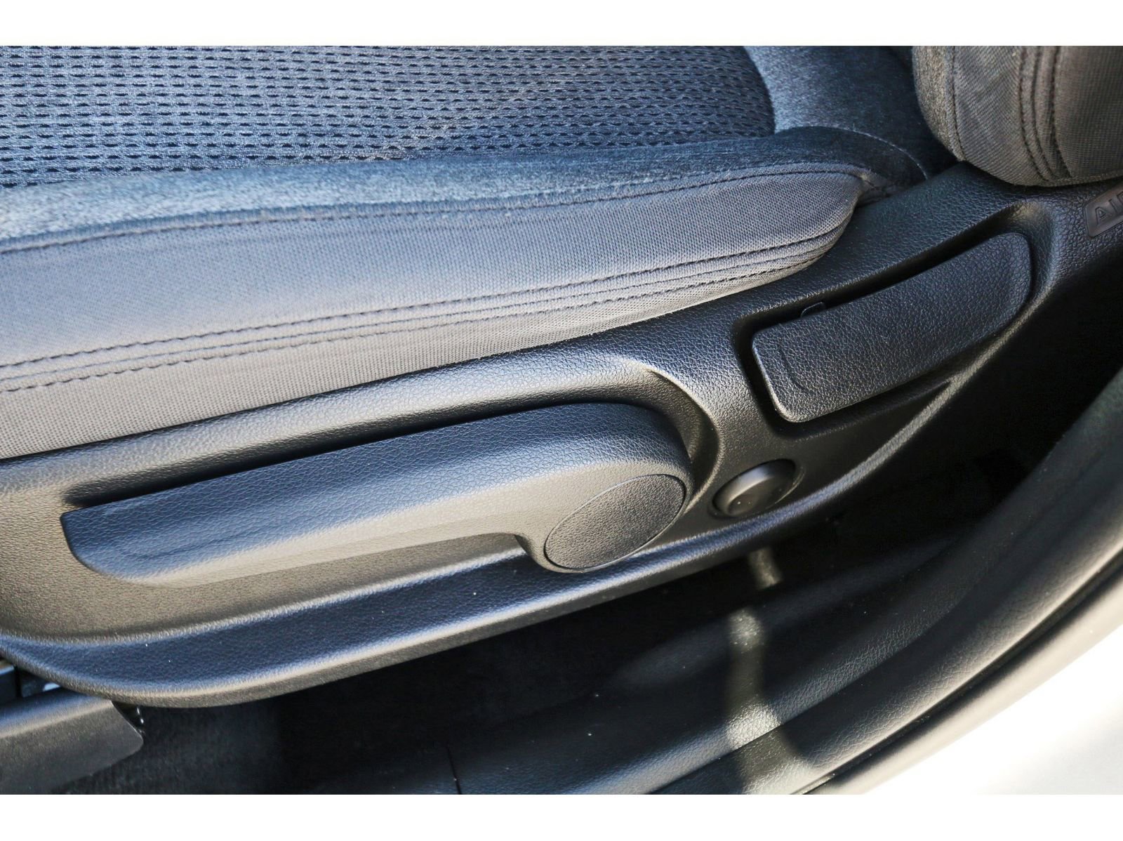 Used 2021 Hyundai Santa Fe SE image 27