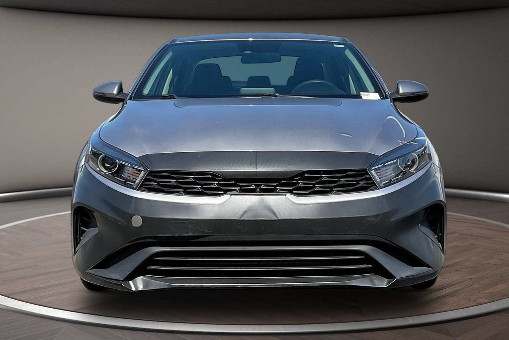Used 2024 Kia Forte LXS w/ LXS Technology Package FWD image 2